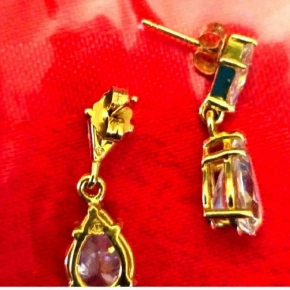 14kt Solid Yellow Gold Cubic Zirconia Hanging Earrings - Picture 9 of 10